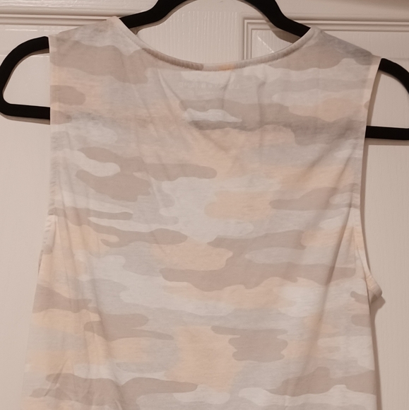 LUCKY BRAND BEIGE PLUSH PINK CAMOUFLAGE TIE FRONT - Picture 7 of 12